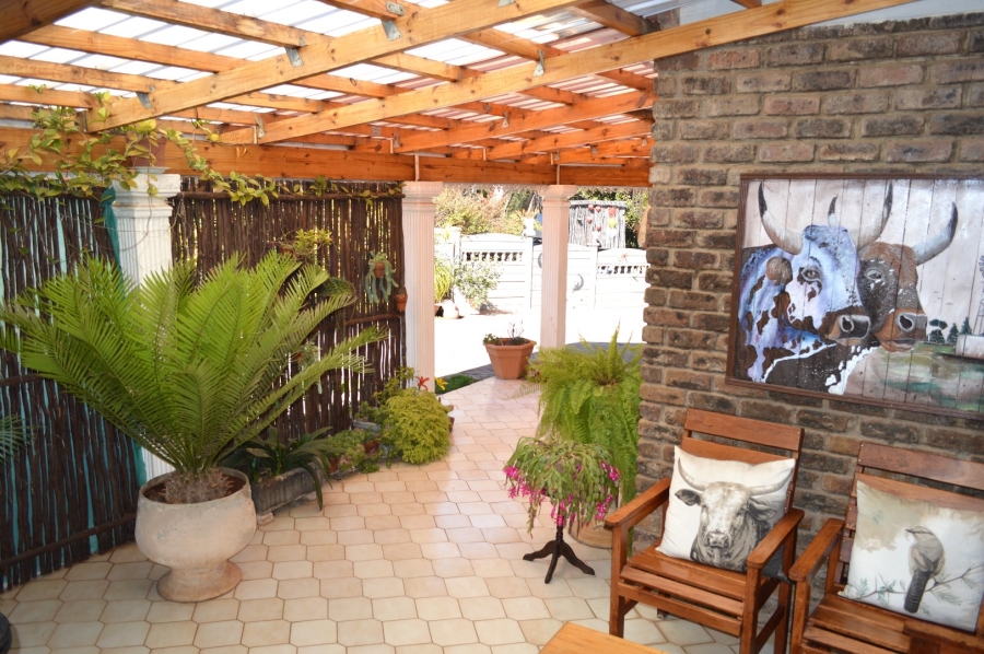 4 Bedroom Property for Sale in Wilkeville North West